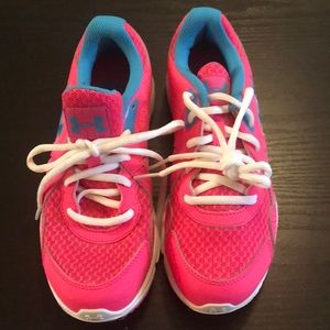 Under Armour Sneakers
